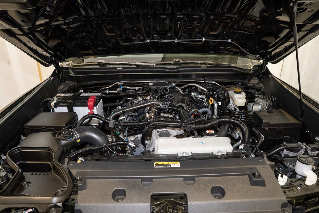 Certified 2025 Toyota Tacoma SR5 image 18