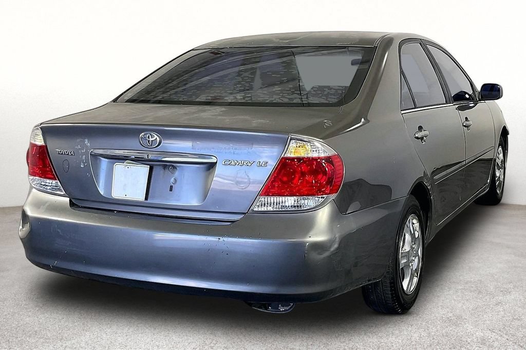 Used 2006 Toyota Camry LE FWD image 2