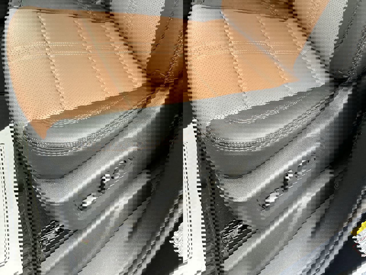 New 2026 Chevrolet Silverado 3500 High Country w/ Technology Package image 24