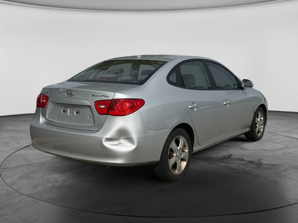 Used 2009 Hyundai Elantra SE FWD image 10