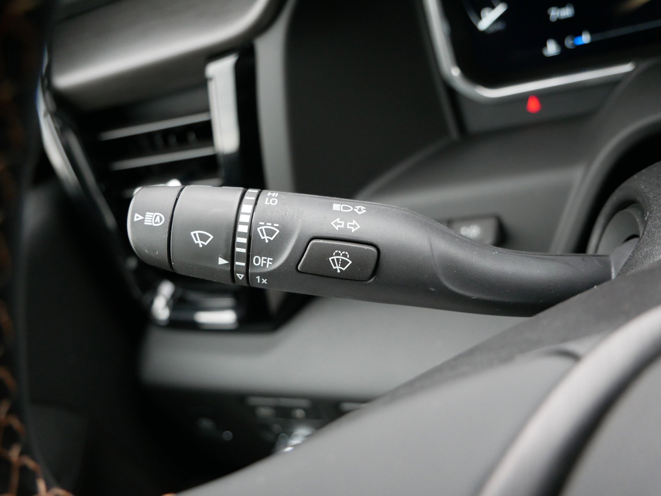 New 2026 GMC Sierra 2500 AT4 w/ AT4 Premium Plus Package image 23