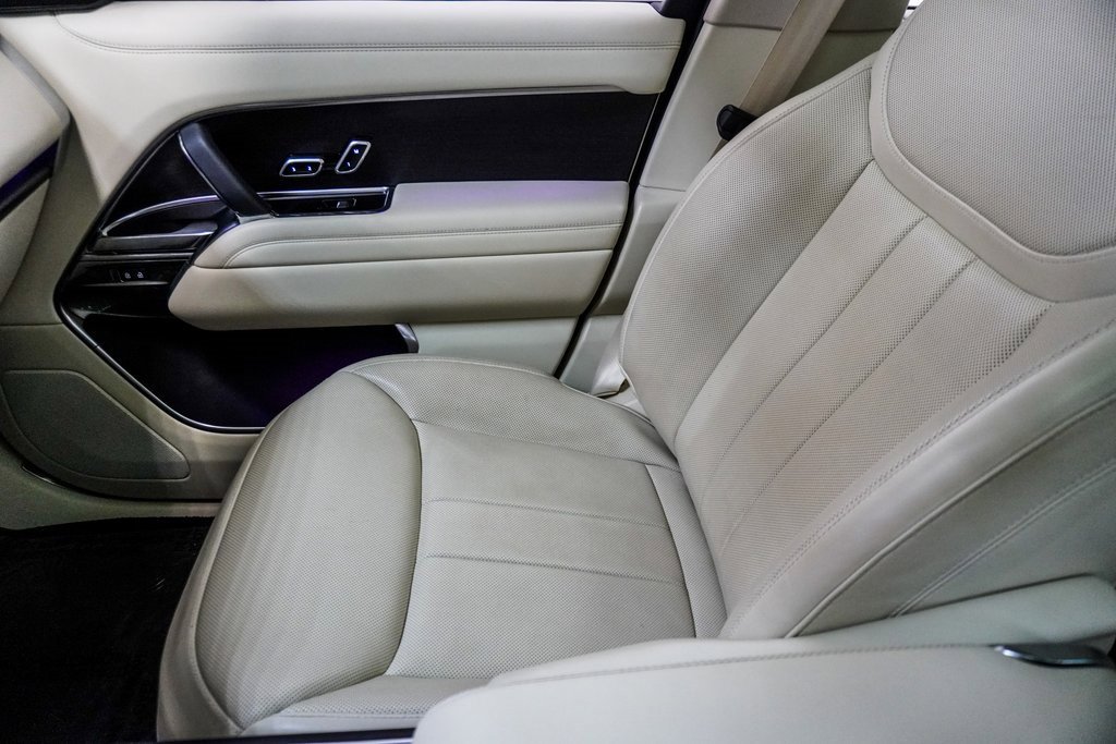 Used 2023 Land Rover Range Rover SE image 47