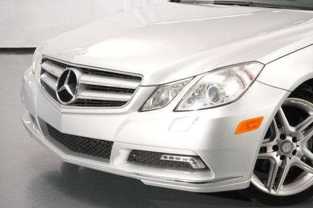 Used 2011 Mercedes-Benz E 350 Cabriolet image 4