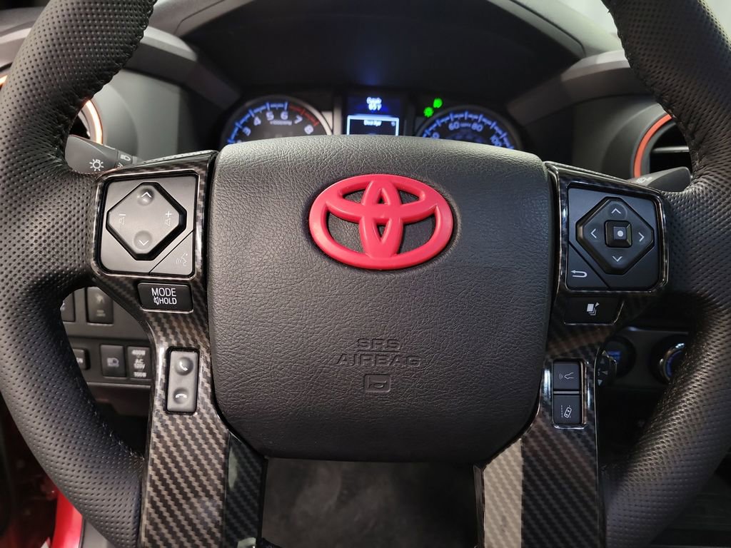 Used 2022 Toyota Tacoma TRD Sport image 18