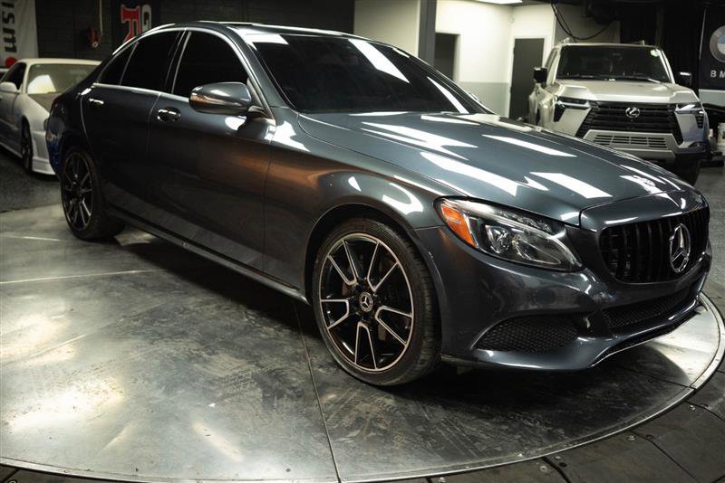 Used 2015 Mercedes-Benz C 300 4MATIC Sedan image 5
