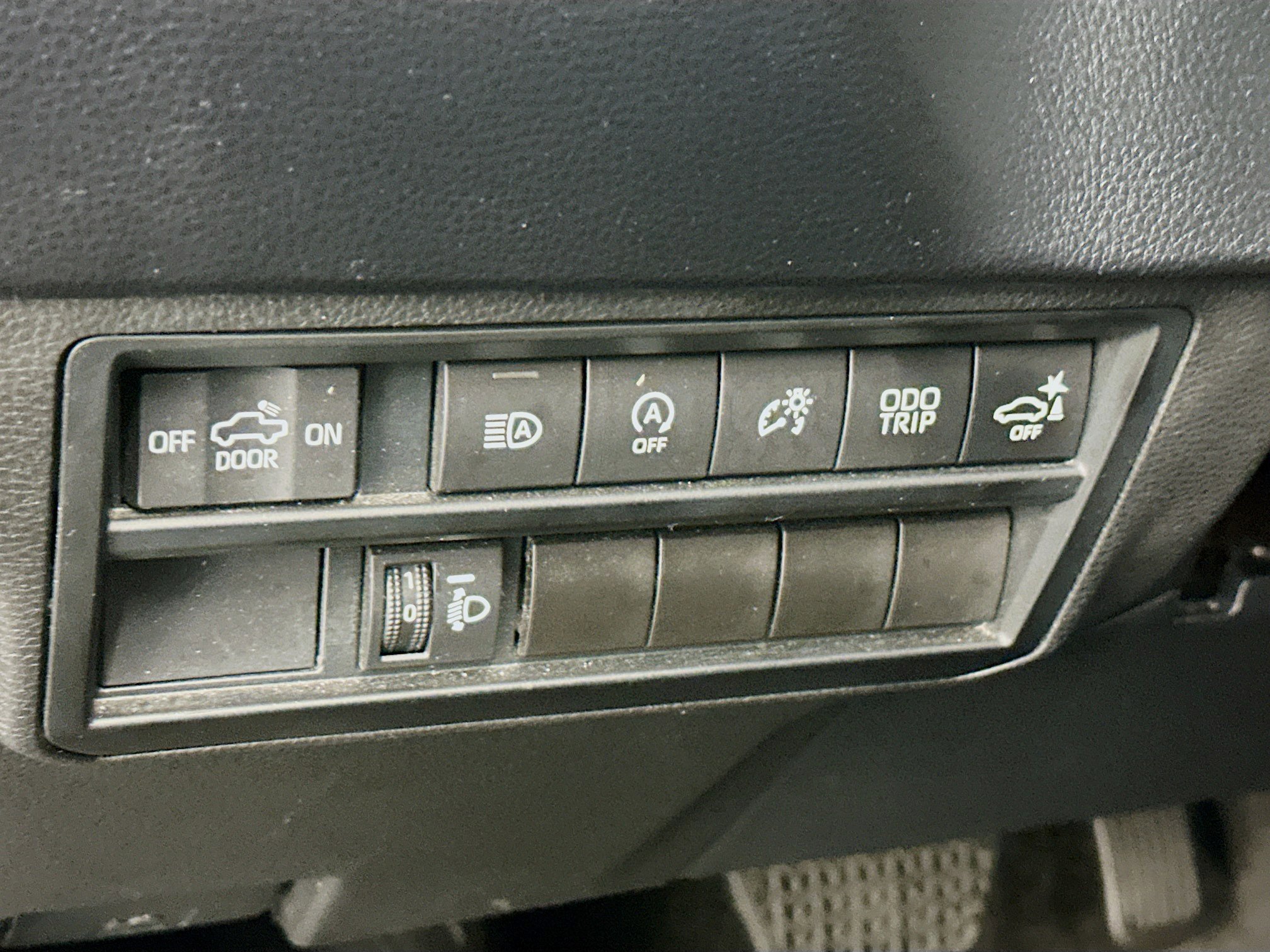 Used 2023 Toyota Tundra SR5 w/ SR5 Convenience Package image 17