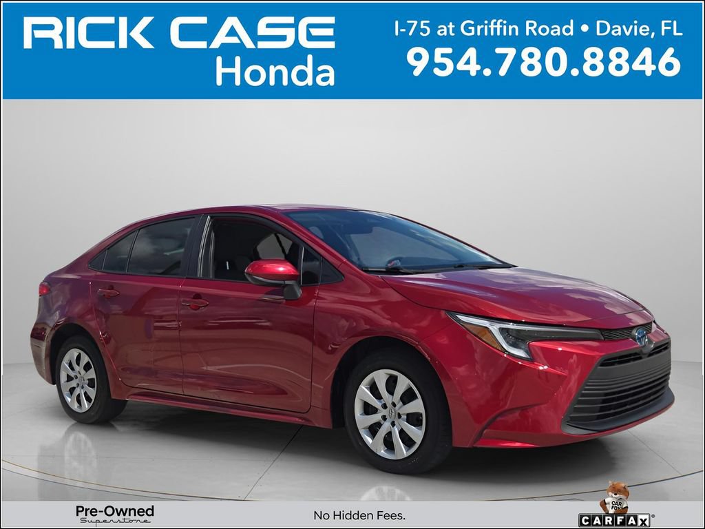 Used 2024 Toyota Corolla LE FWD image 1