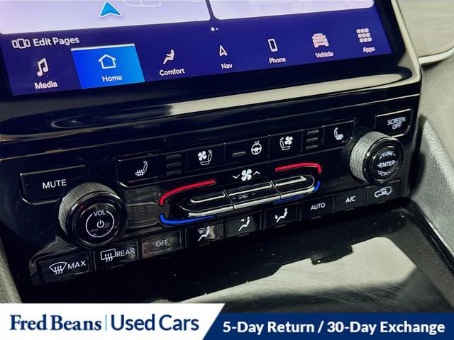 Used 2023 Jeep Grand Cherokee Overland w/ Luxury Tech Group IV image 18