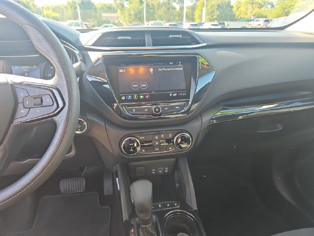 Used 2023 Chevrolet TrailBlazer LT w/ Convenience Package FWD image 18