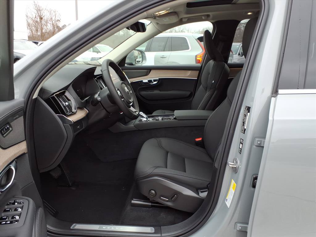 Certified 2026 Volvo XC90 B6 Plus w/ Protection Package Premier AWD/4WD image 10