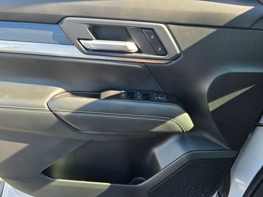 Used 2025 GMC Terrain Elevation image 24