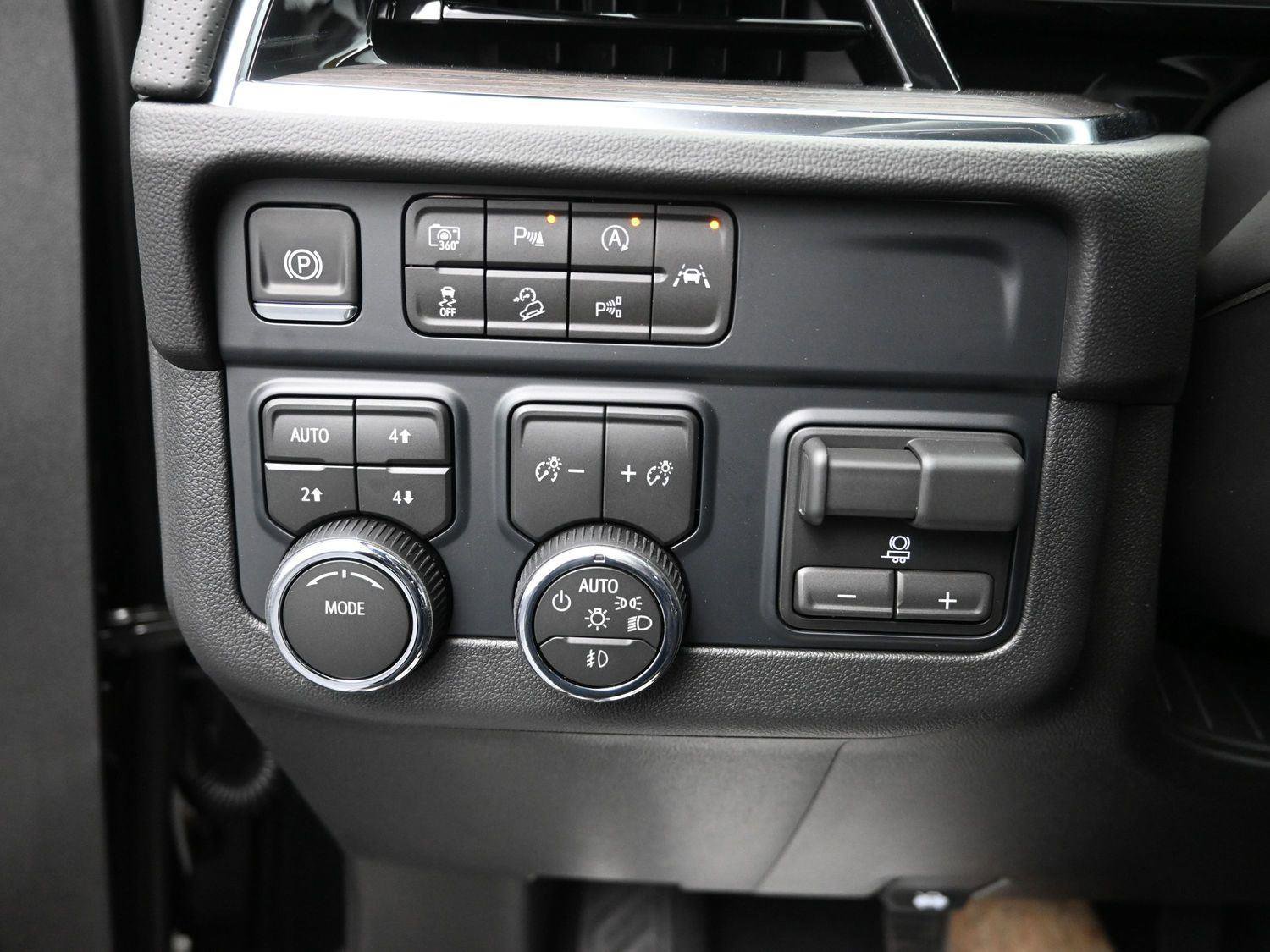 New 2026 Chevrolet Tahoe Premier w/ Sun And Tow Package image 28