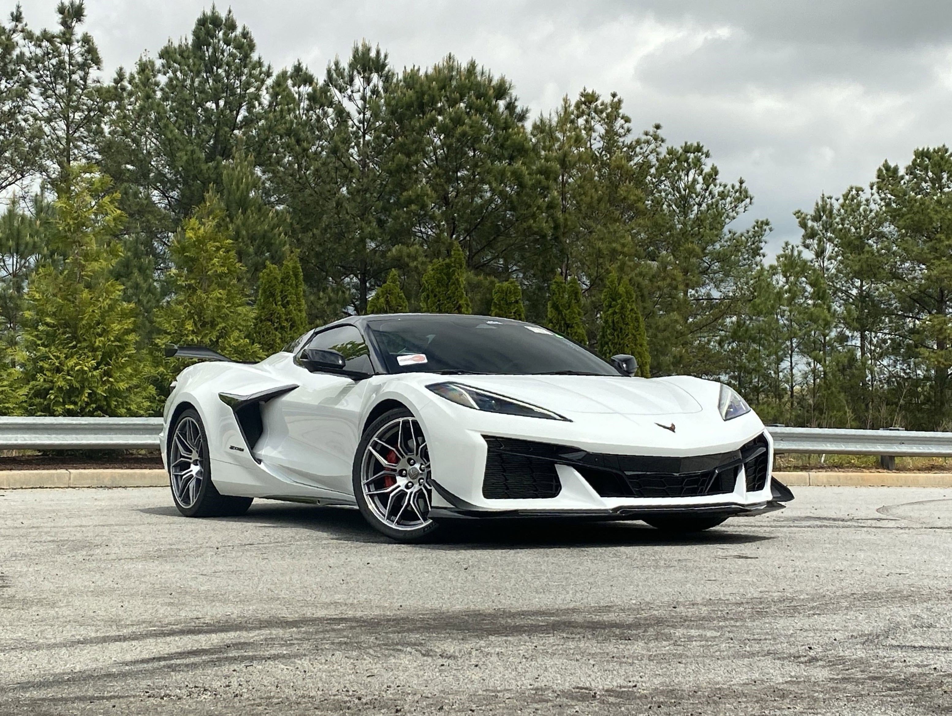 Used 2024 Chevrolet Corvette Z06 image 2