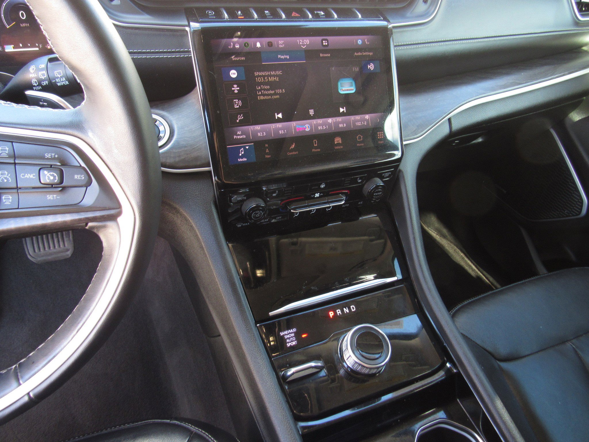 Used 2021 Jeep Grand Cherokee L Limited image 21