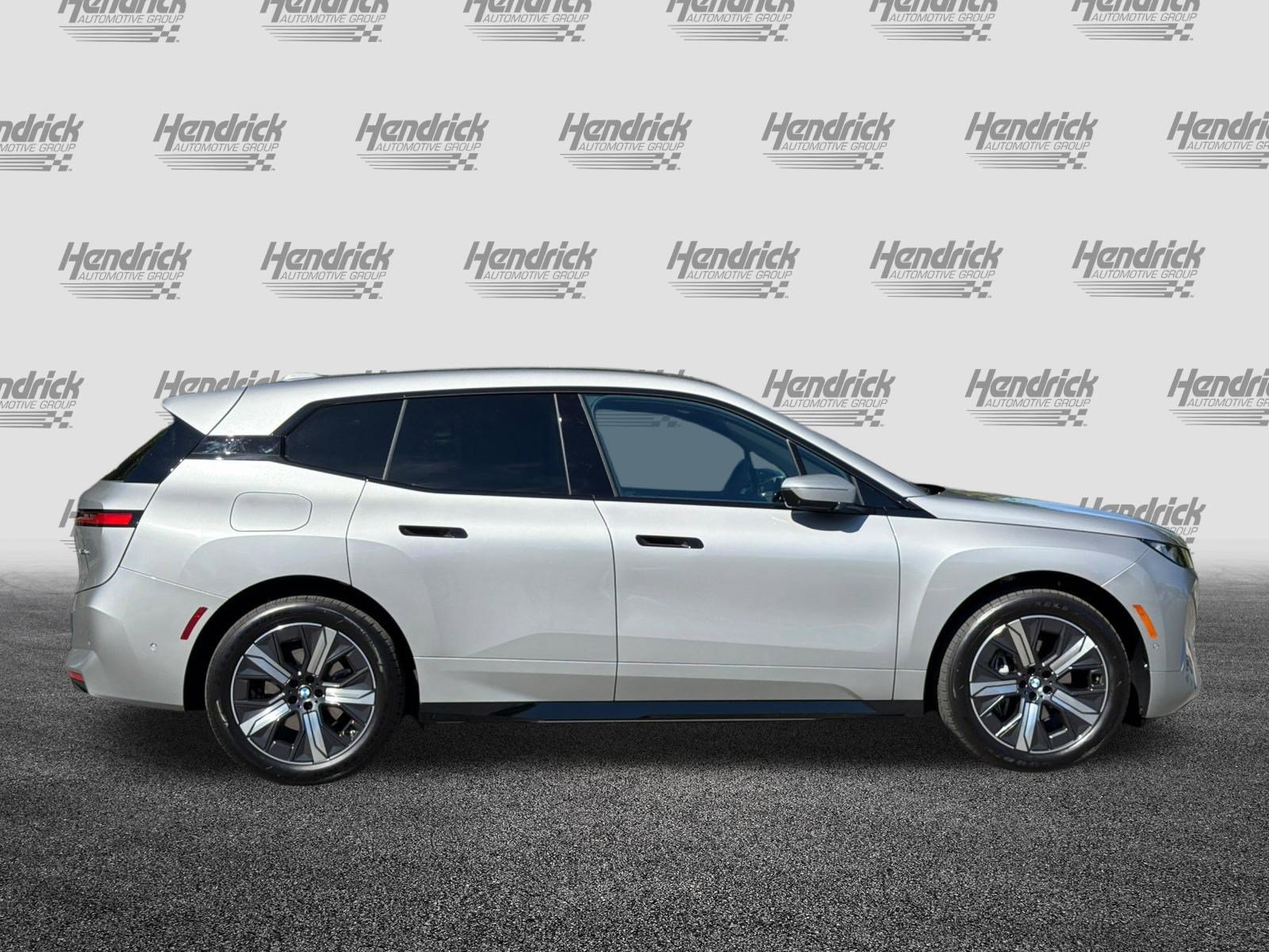 Used 2026 BMW iX xDrive45 w/ Premium Package AWD/4WD image 3