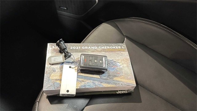 Used 2021 Jeep Grand Cherokee L Limited w/ Trailer Tow Group (B) image 30