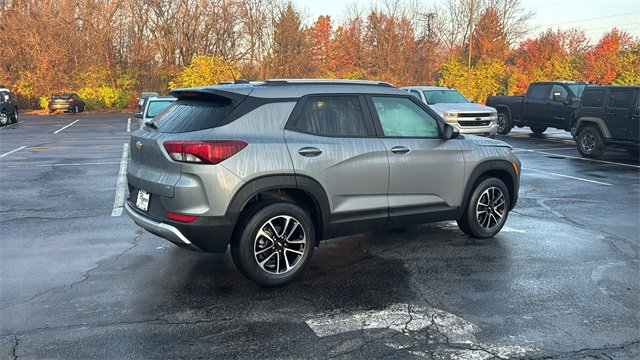 Used 2024 Chevrolet TrailBlazer LT image 30