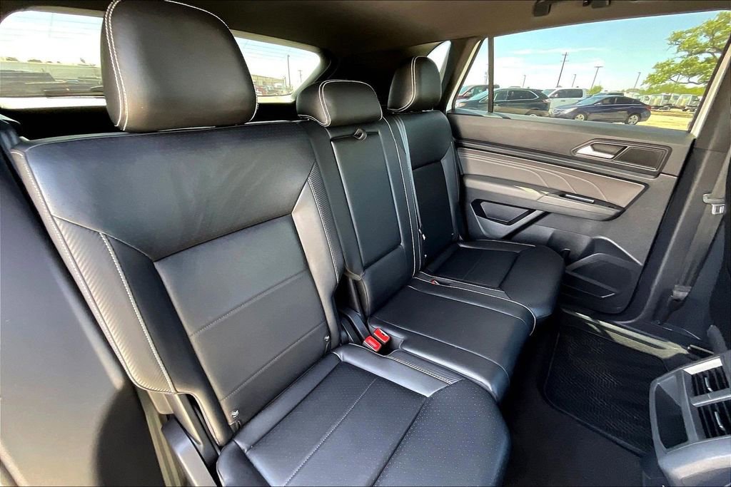 Used 2021 Volkswagen Atlas Cross Sport SE w/ Panoramic Sunroof Package AWD/4WD image 22