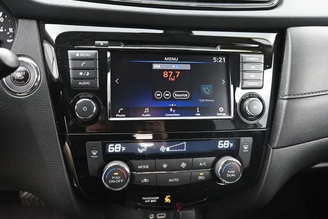 Used 2020 Nissan Rogue SV AWD/4WD image 21