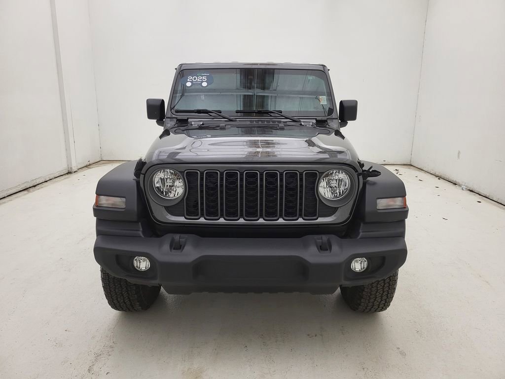 Used 2025 Jeep Wrangler Sport S image 18