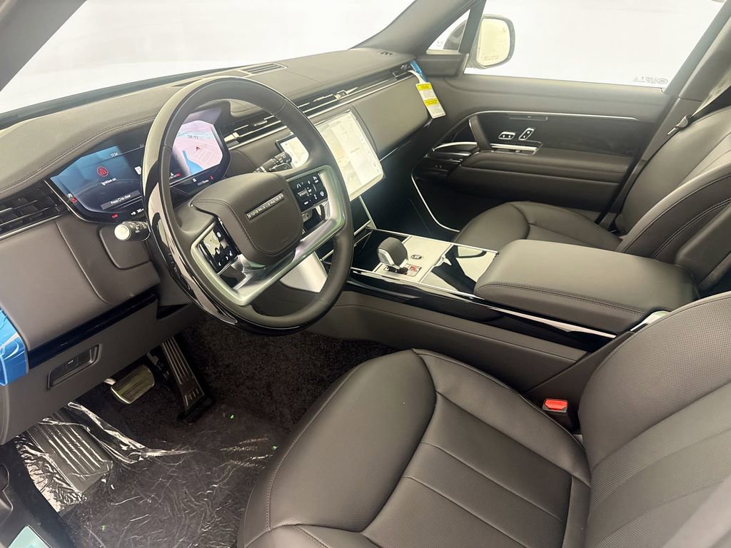 New 2026 Land Rover Range Rover SE image 9