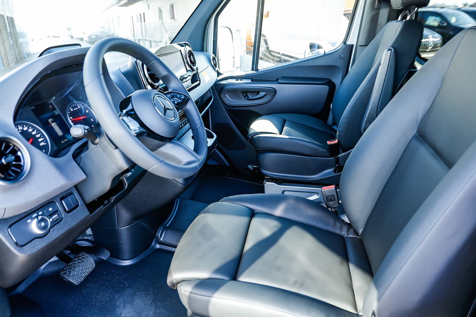 New 2025 Mercedes-Benz Sprinter 2500 image 19