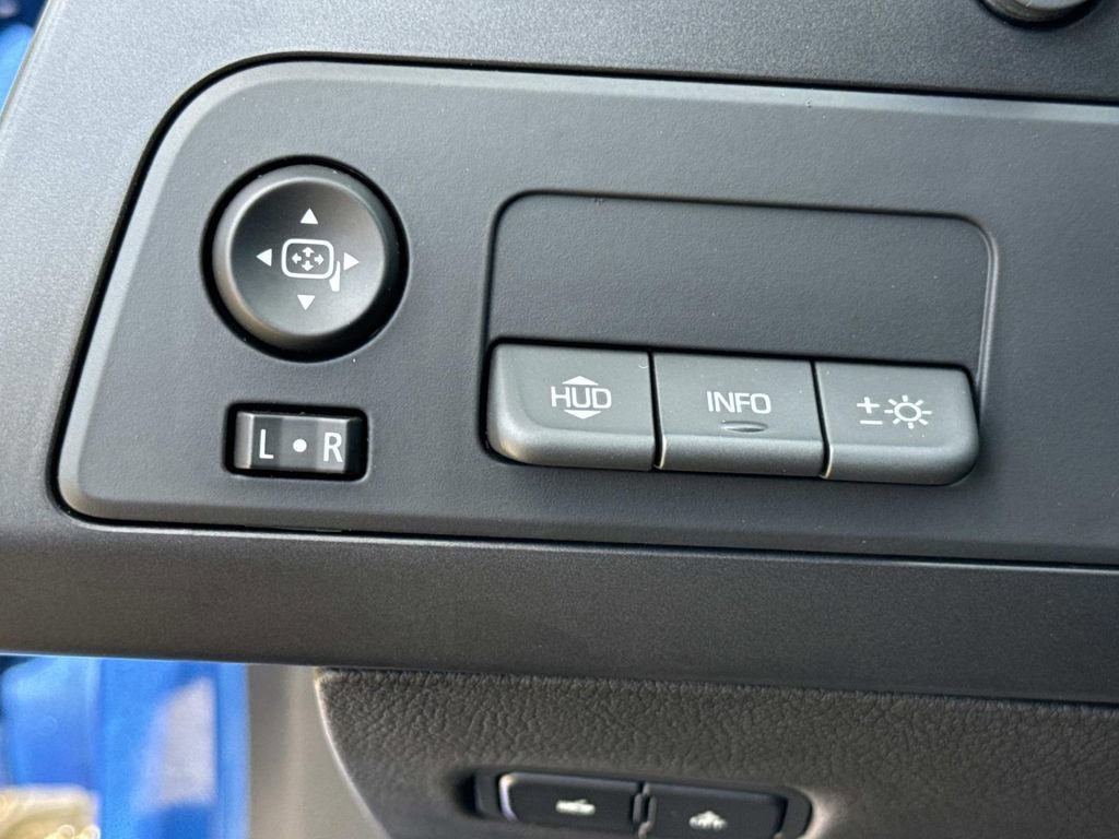 Used 2016 Chevrolet Corvette Z06 w/ 2LZ Preferred Equipment Group image 38