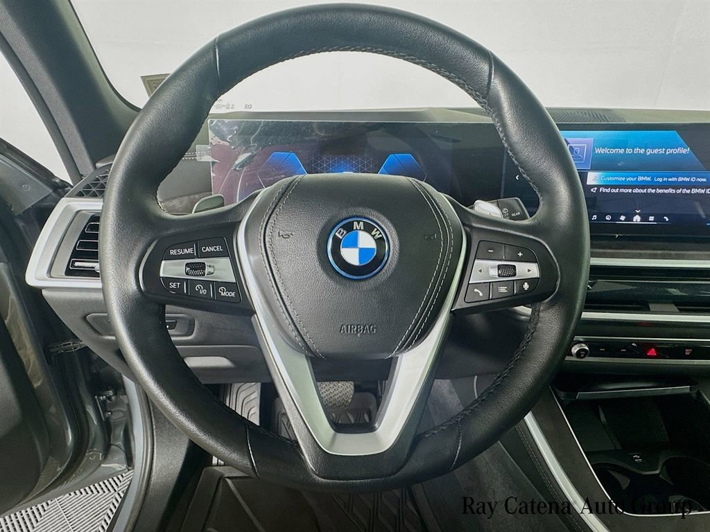 Used 2024 BMW X5 xDrive50e image 11