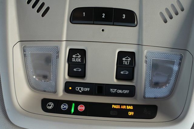 Used 2019 Buick Enclave Avenir w/ Avenir Technology Package image 33