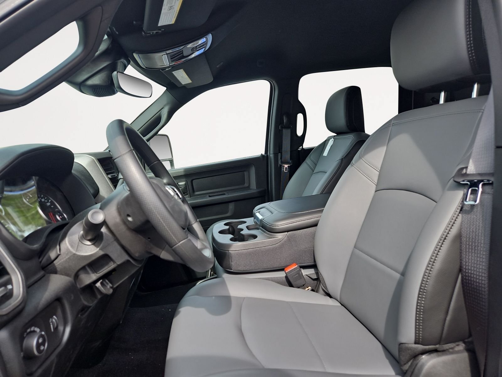 New 2026 RAM 2500 Tradesman AWD/4WD image 9