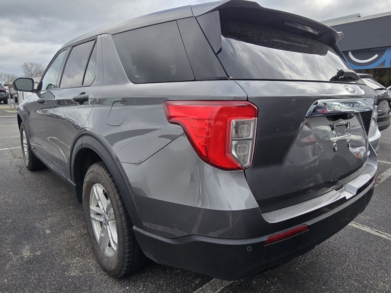 Used 2023 Ford Explorer 4WD image 5