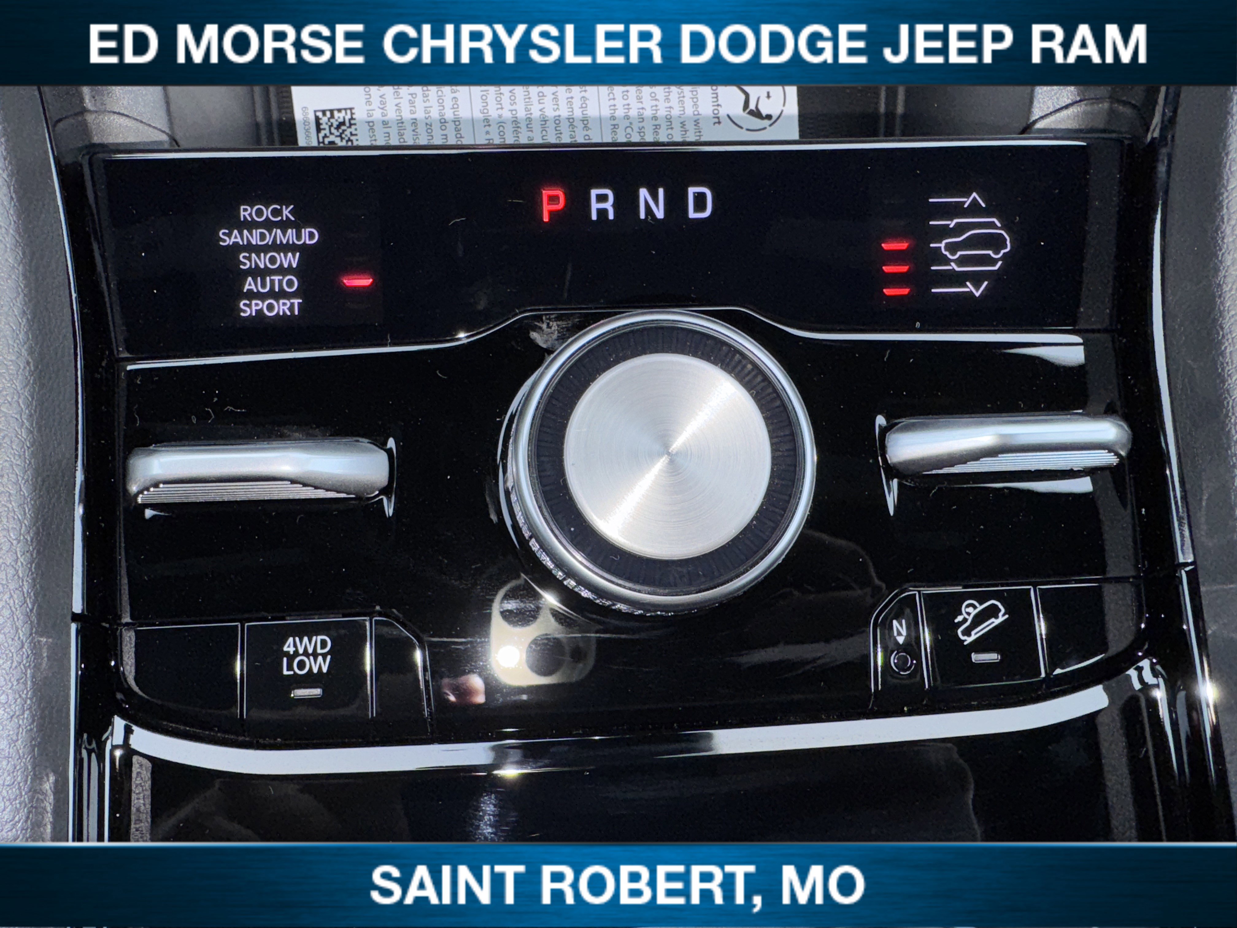 New 2025 Jeep Grand Cherokee L Overland w/ Luxury Tech Group IV image 19