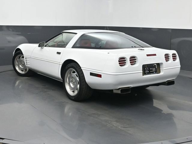 Used 1994 Chevrolet Corvette Coupe image 4