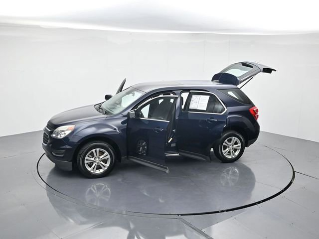 Used 2017 Chevrolet Equinox LS image 44