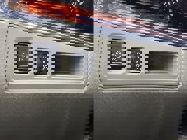 Used 2018 Cadillac XT5 Luxury w/ Driver Awareness Package image 22