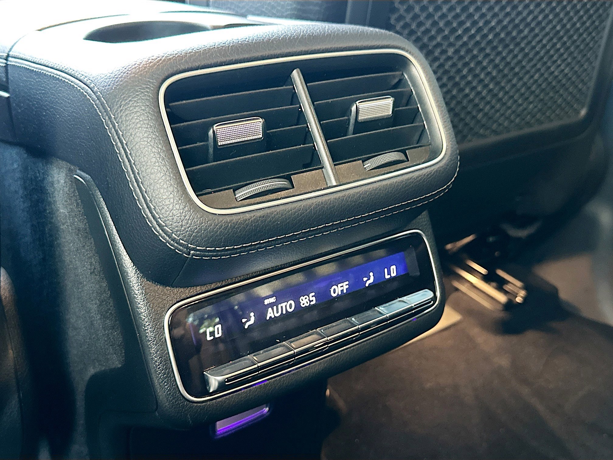 Used 2023 Mercedes-Benz GLS 580 4MATIC image 27