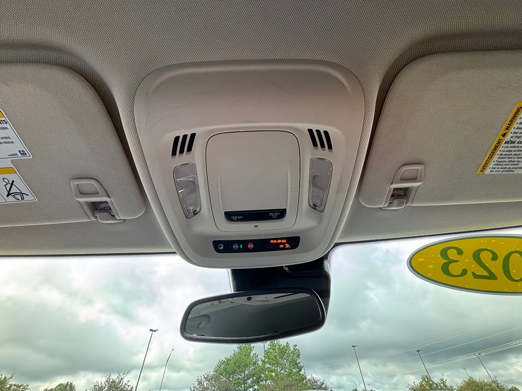 Used 2023 Buick Envision Essence FWD image 37
