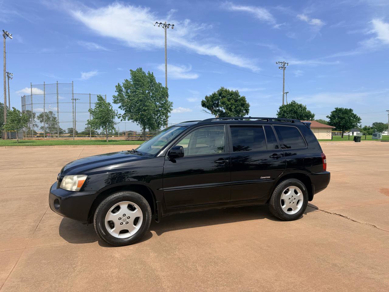 Used 2006 Toyota Highlander Limited AWD/4WD image 2