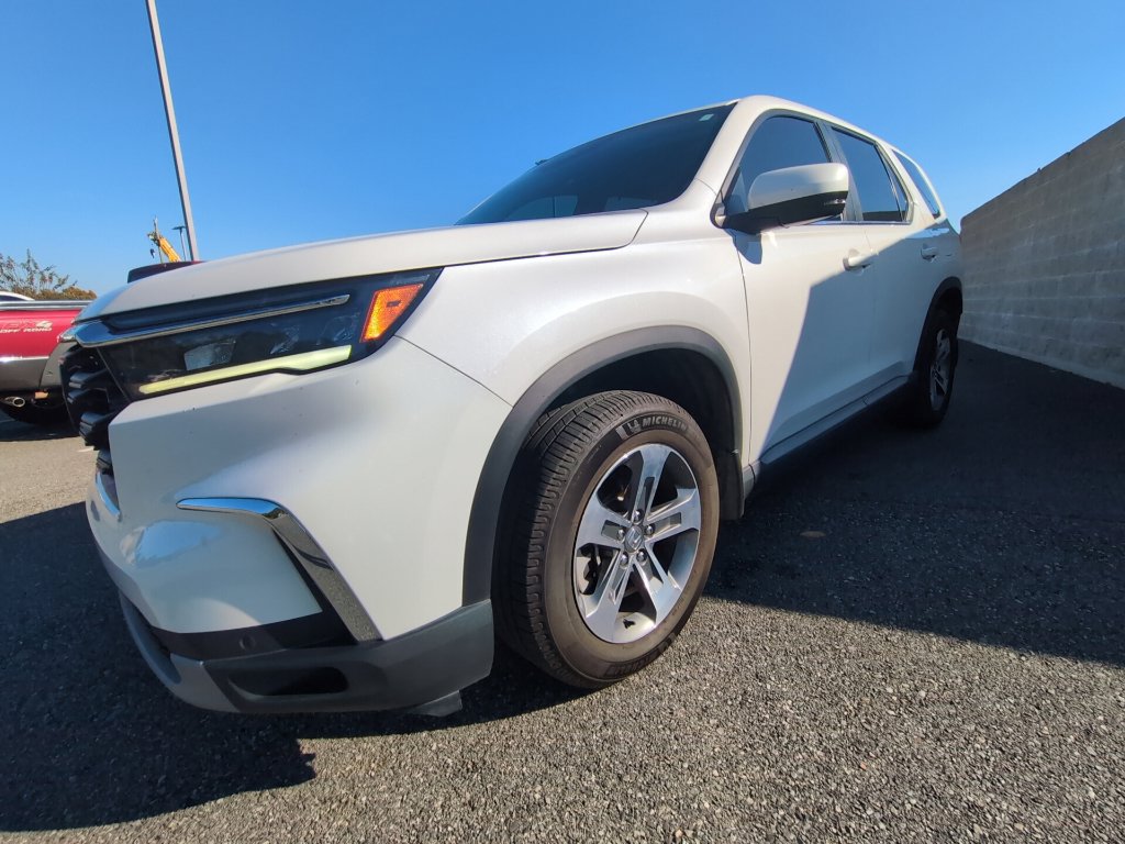Used 2024 Honda Pilot EX-L image 6