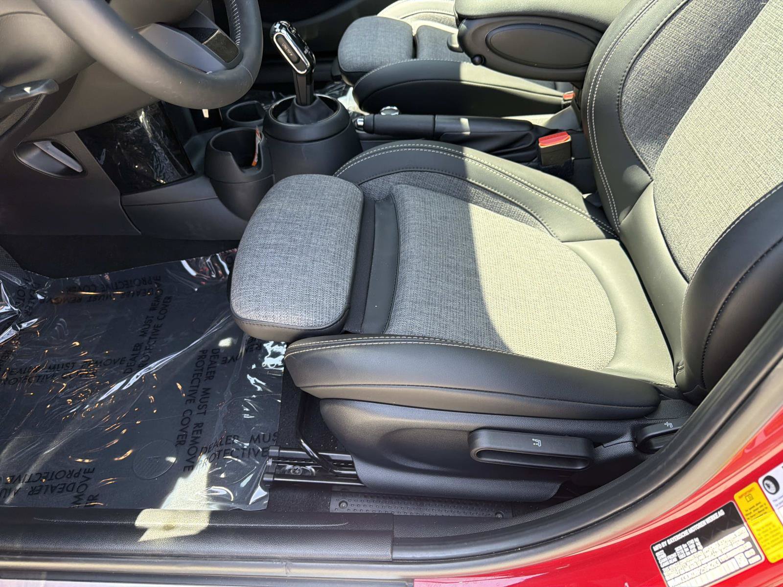 Certified 2023 MINI Cooper 4-Door Hardtop FWD image 14