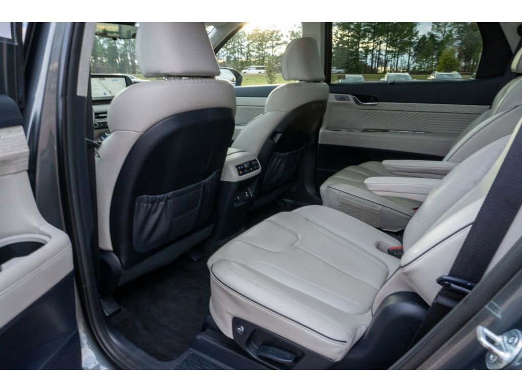 Used 2024 Hyundai Palisade Calligraphy image 13