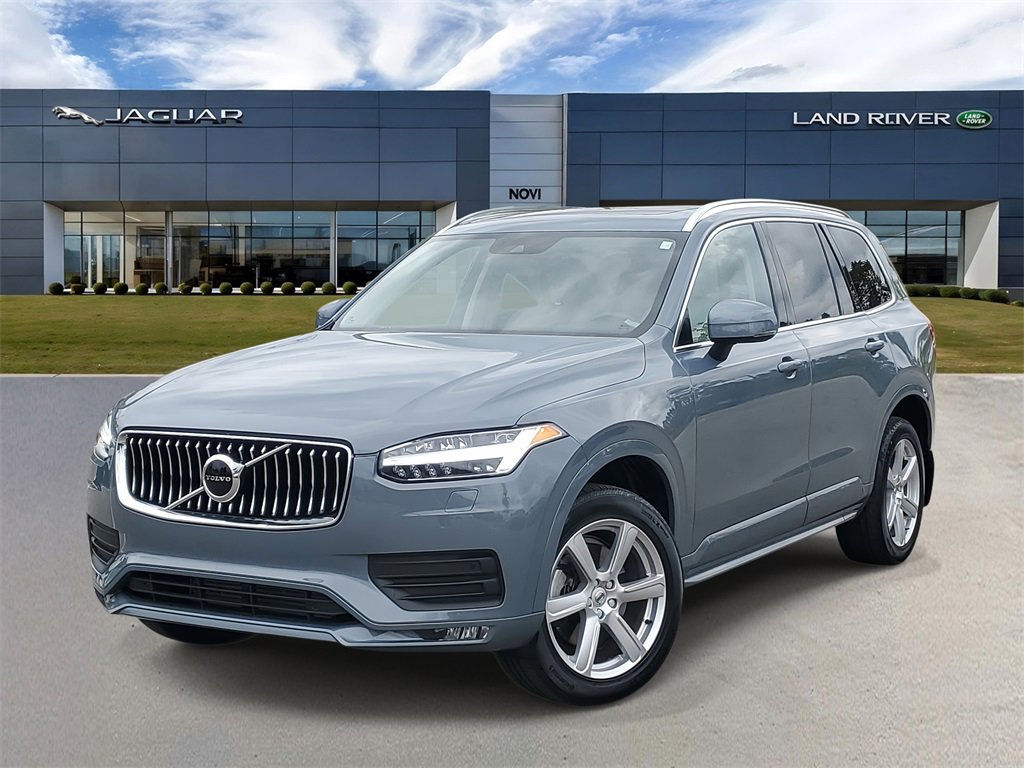 Used 2022 Volvo XC90 T6 Momentum