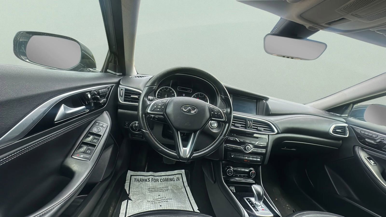 Used 2018 INFINITI QX30 Premium w/ Cargo Package AWD/4WD image 19