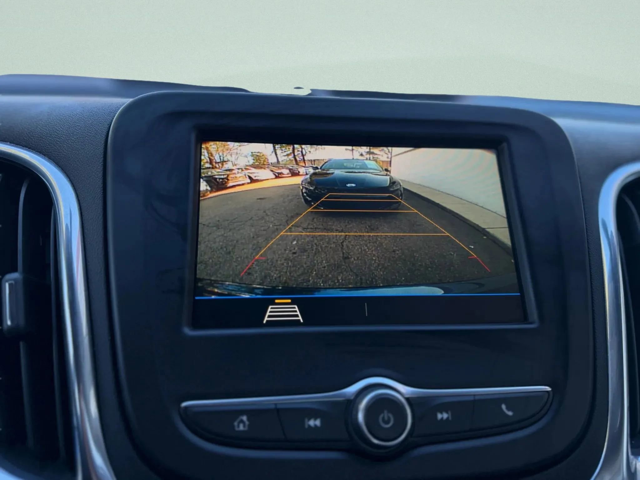 Used 2019 Chevrolet Equinox LS image 26