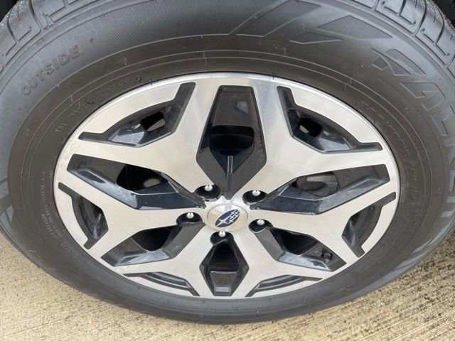 Used 2022 Subaru Forester Premium image 8