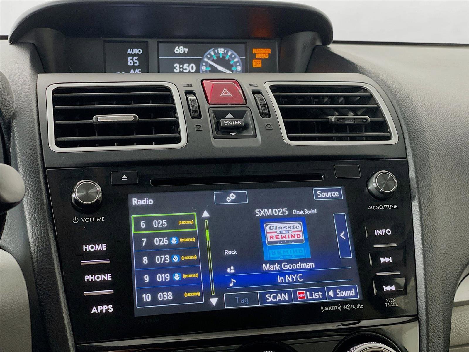 Used 2017 Subaru Forester 2.5i Premium w/ All-Weather Package image 18