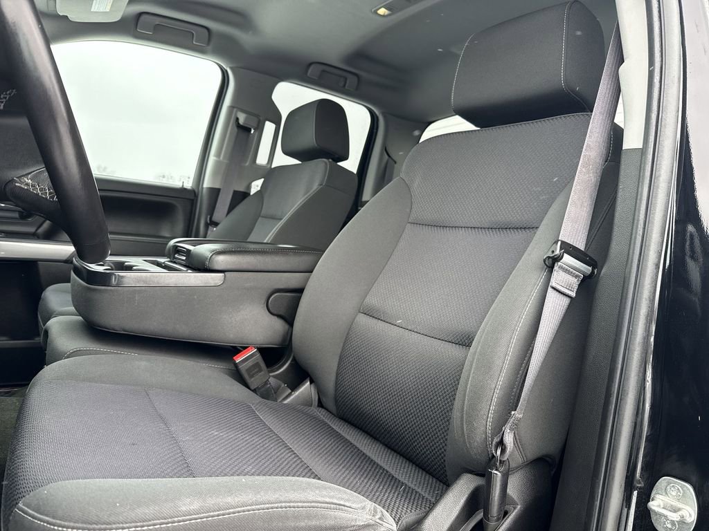 Used 2017 Chevrolet Silverado 1500 LT w/ Midnight Edition image 13