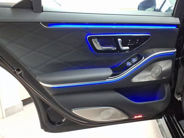 New 2026 Mercedes-Benz S 63 AMG S image 17