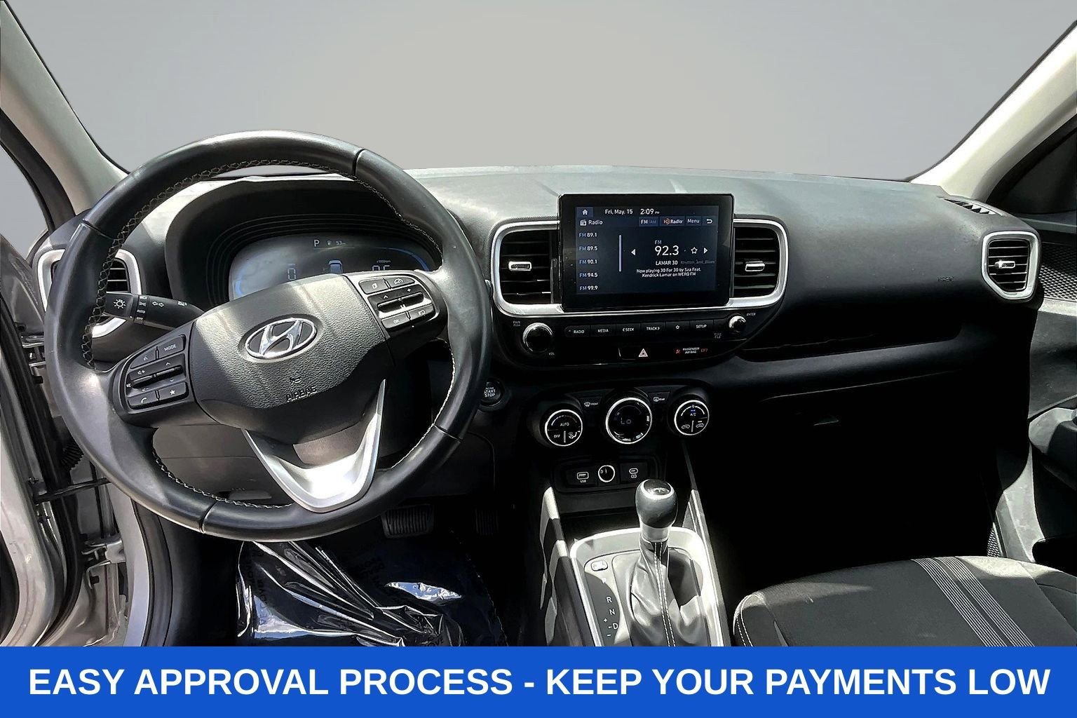 Used 2025 Hyundai Venue SEL FWD image 10