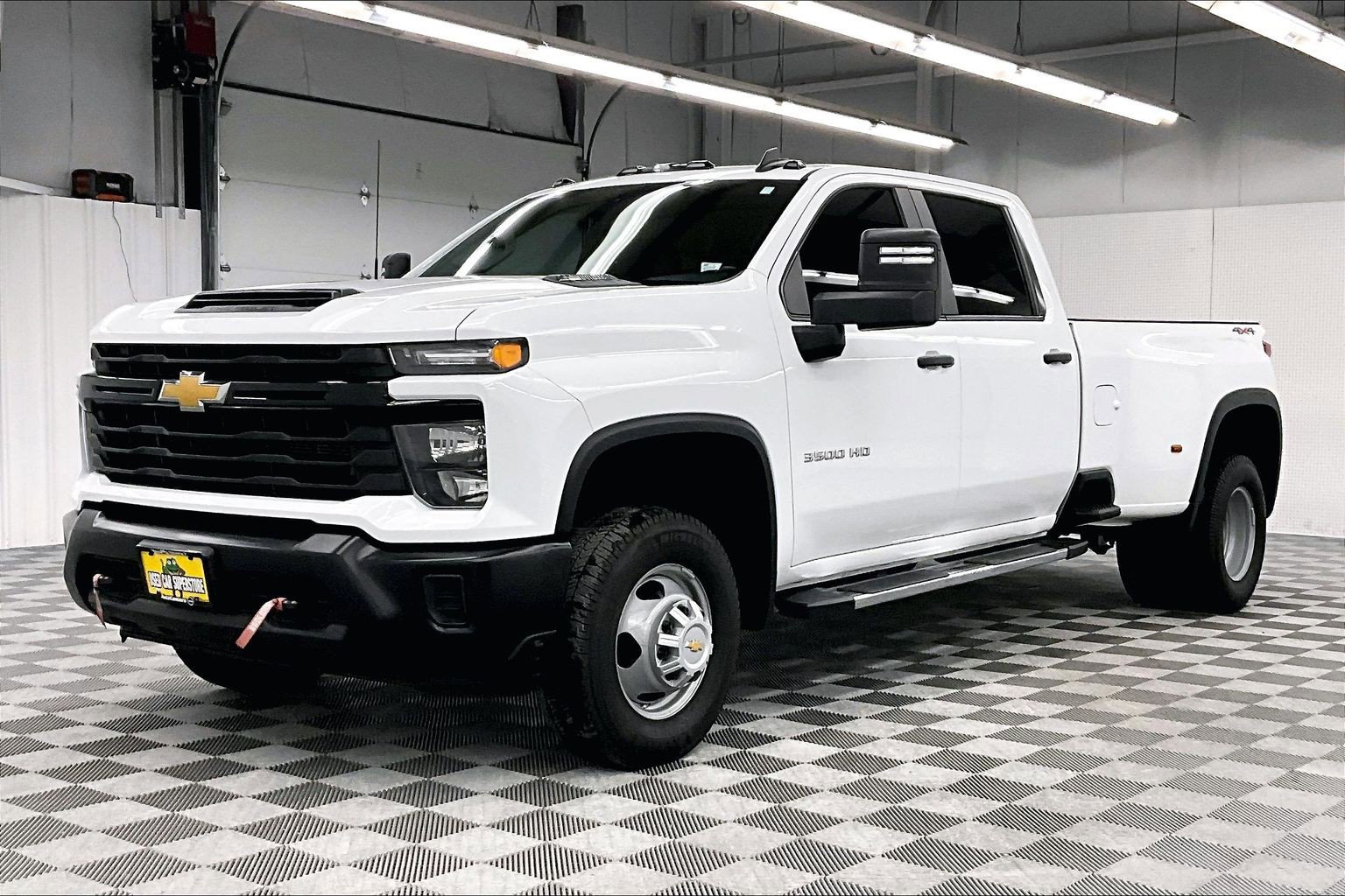 Used 2025 Chevrolet Silverado 3500 W/T AWD/4WD image 11
